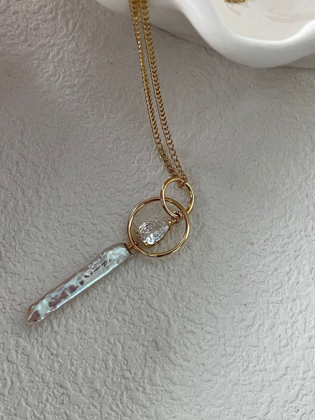 „Fallen Galaxy“ 14K Gold-Filled-Perlenkette