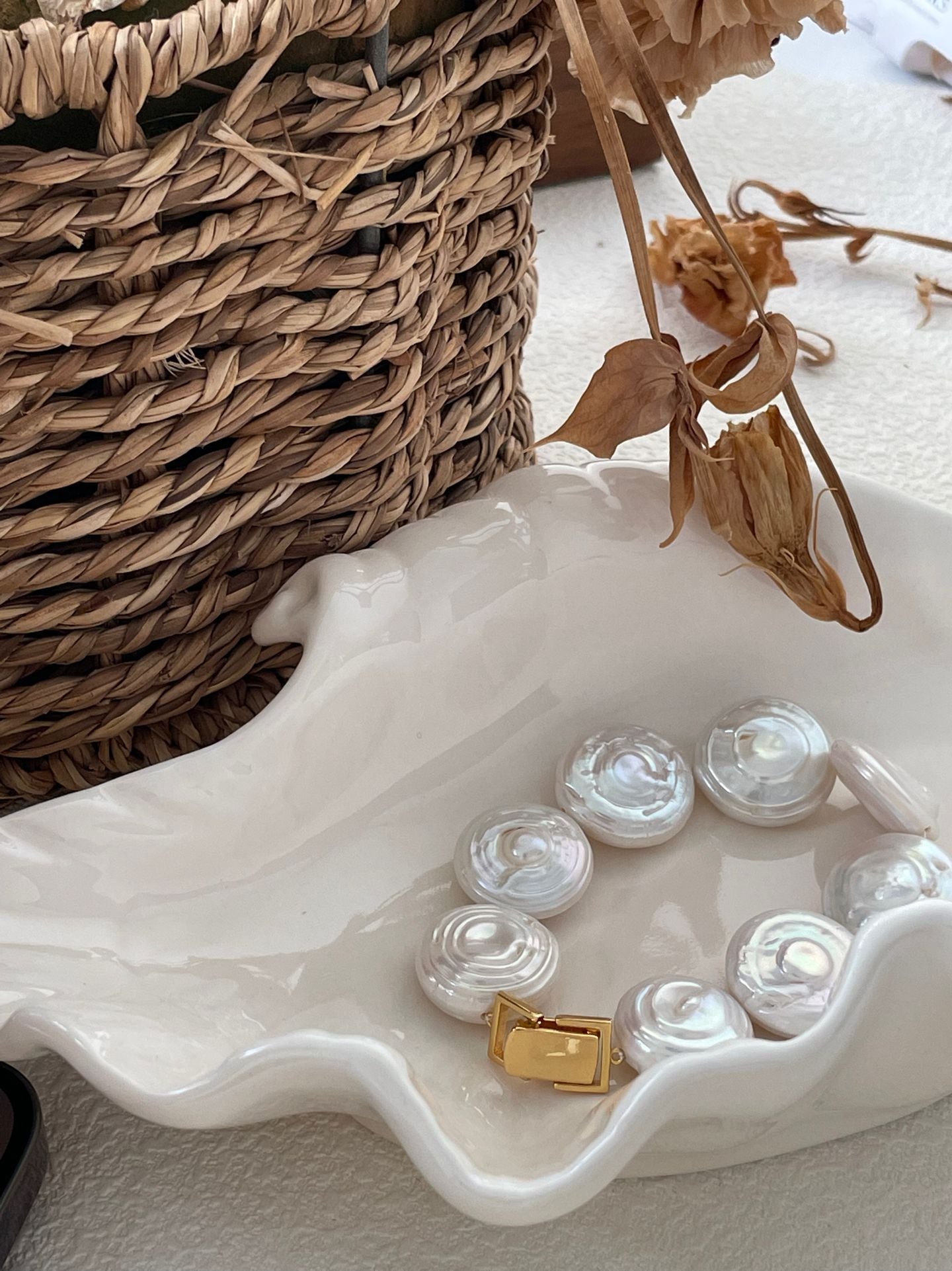 „Roman Holiday“ 18K-vergoldetes Perlenarmband