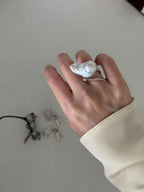 „Dagger Pearl“ Sterlingsilber-Ring mit Barockperle