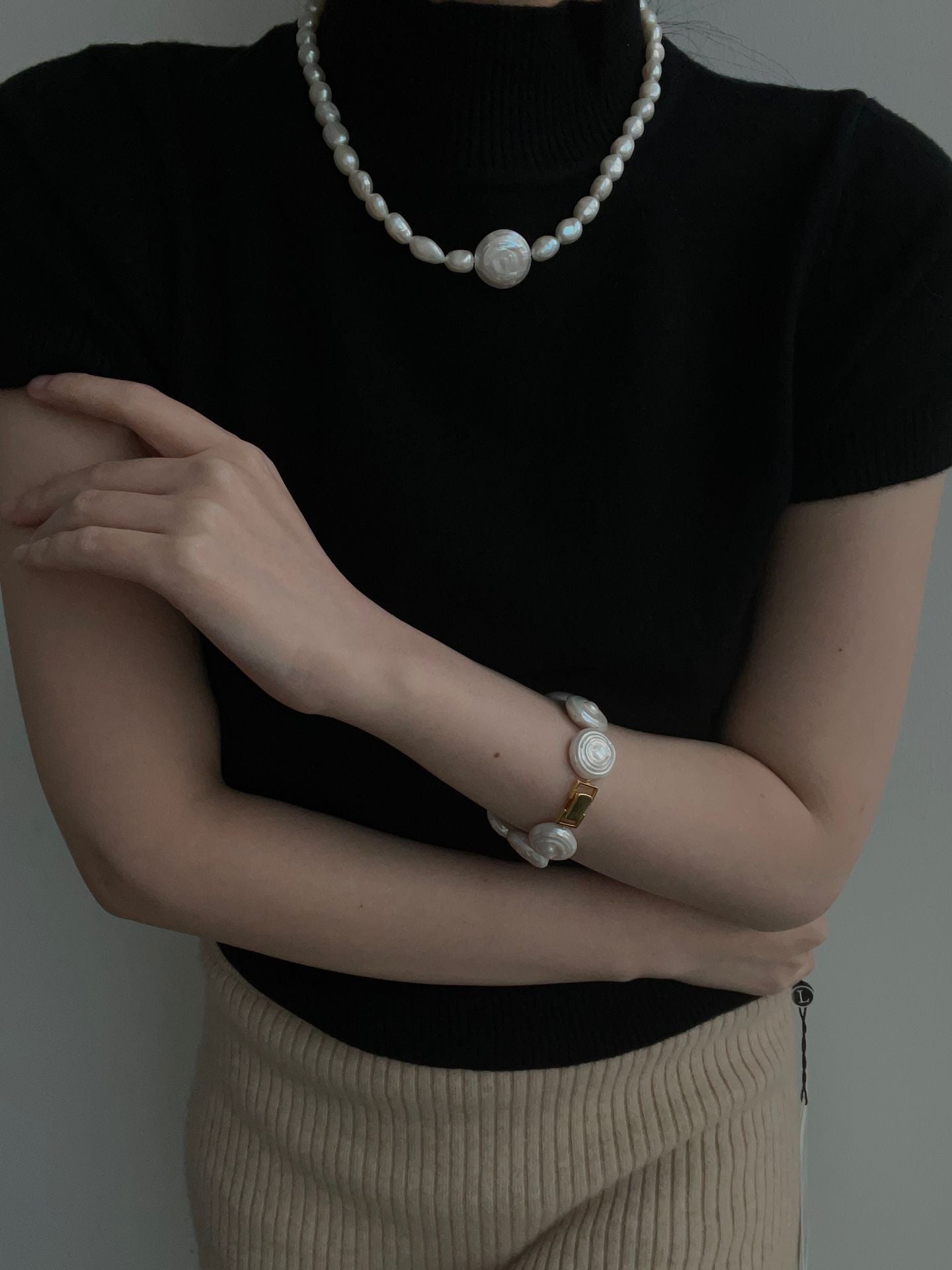 „Roman Holiday“ 18K-vergoldetes Perlenarmband