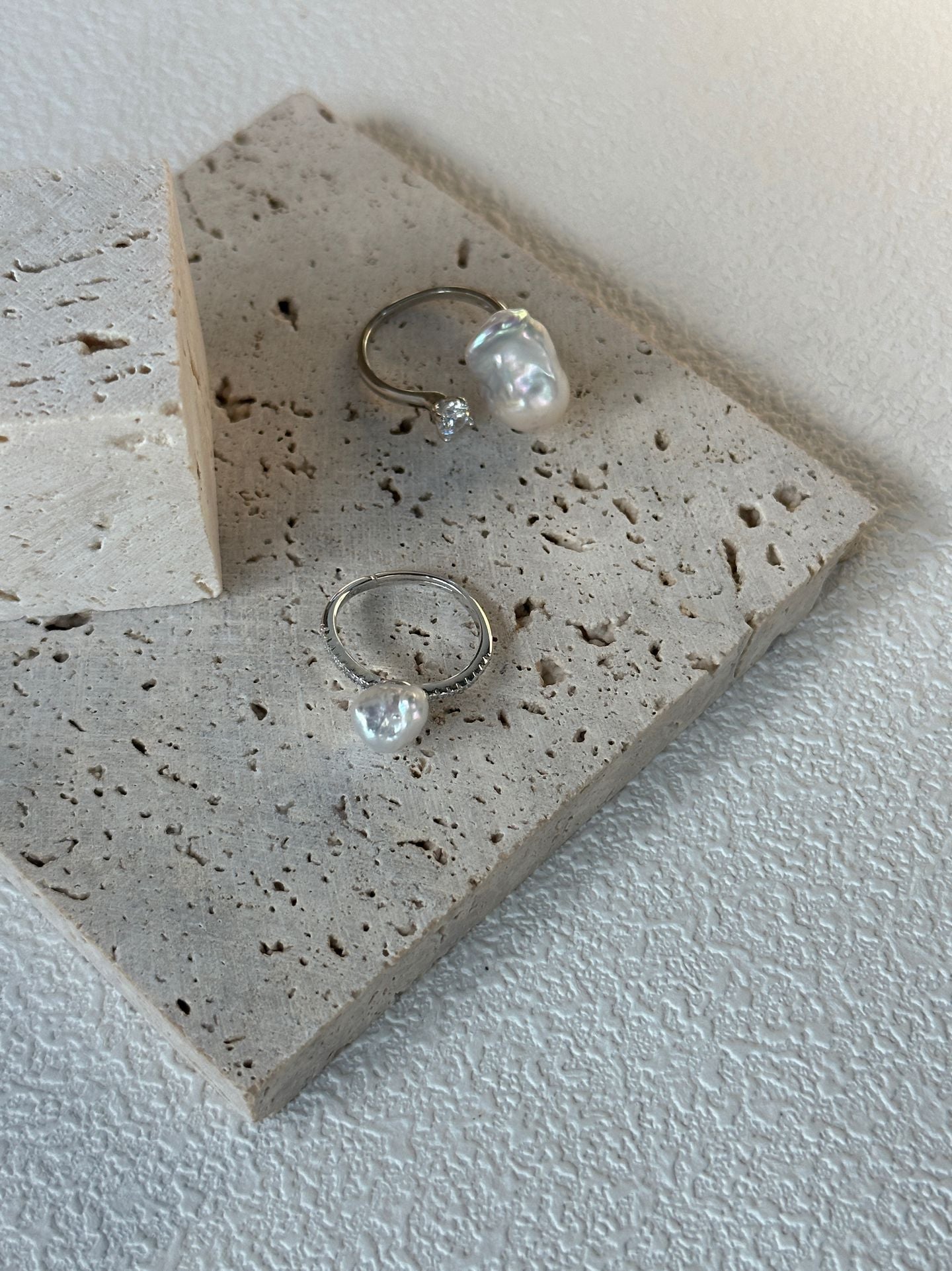 „Silver-Blue Poem“ Sterlingsilber-Ring mit Barockperle