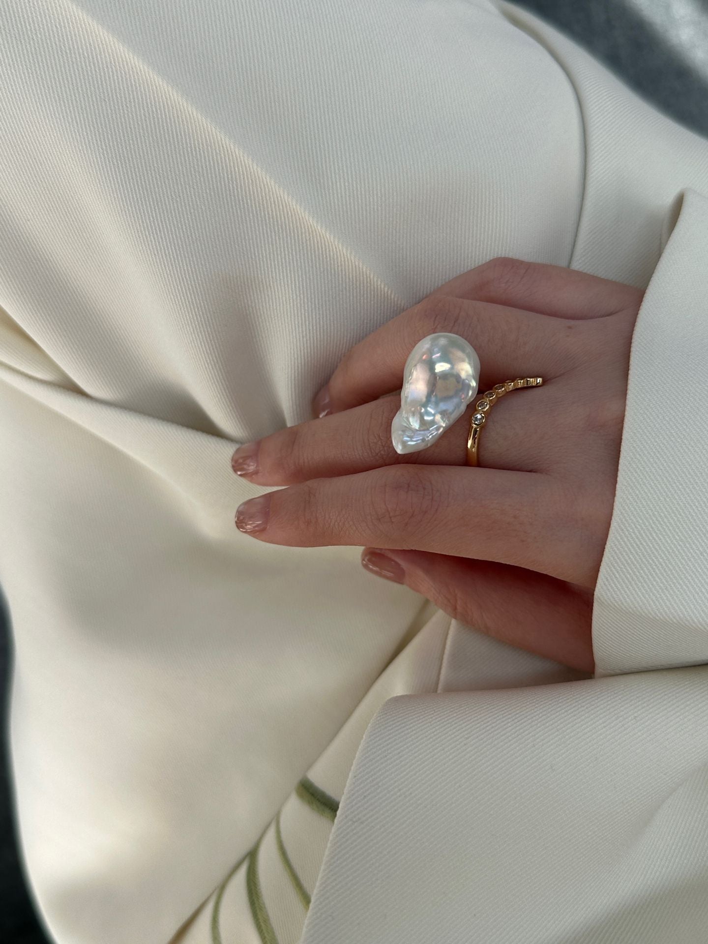 Offener Ring mit Barockperle