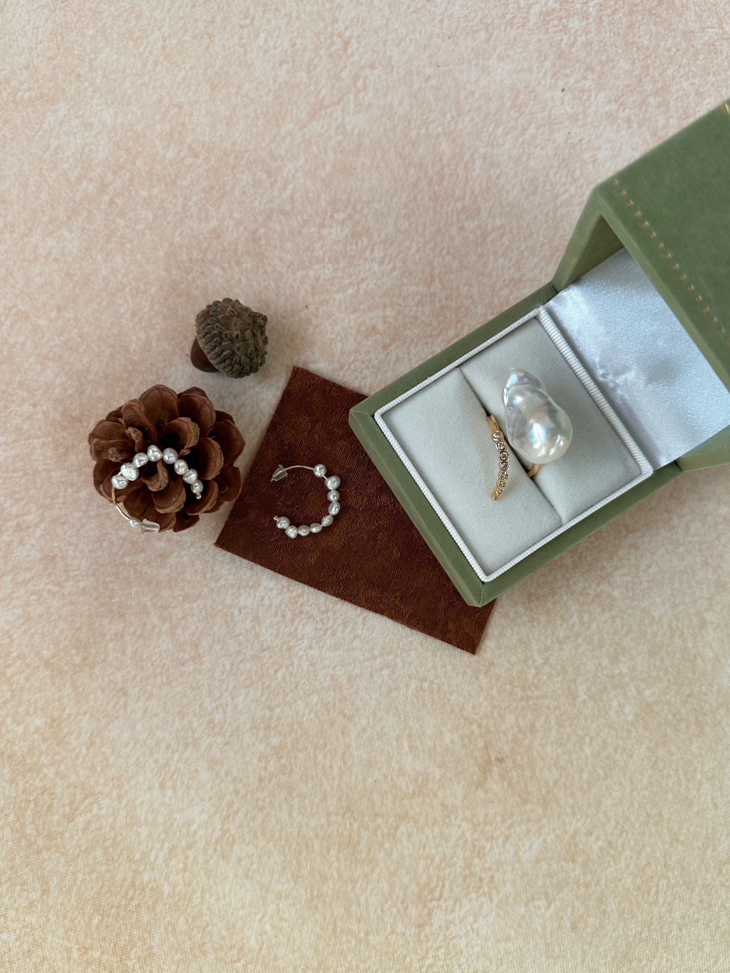 Offener Ring mit Barockperle