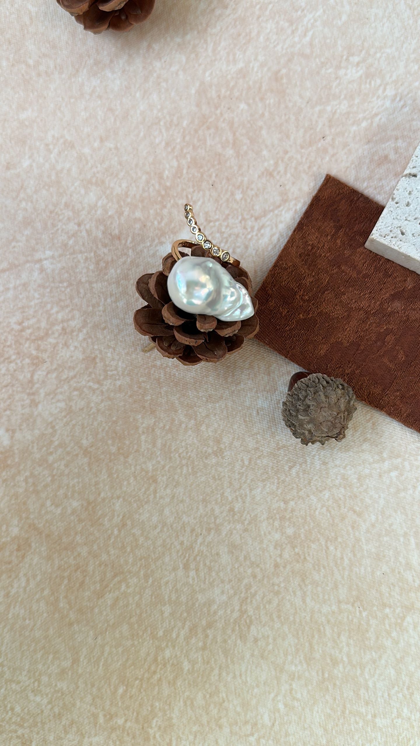 Offener Ring mit Barockperle