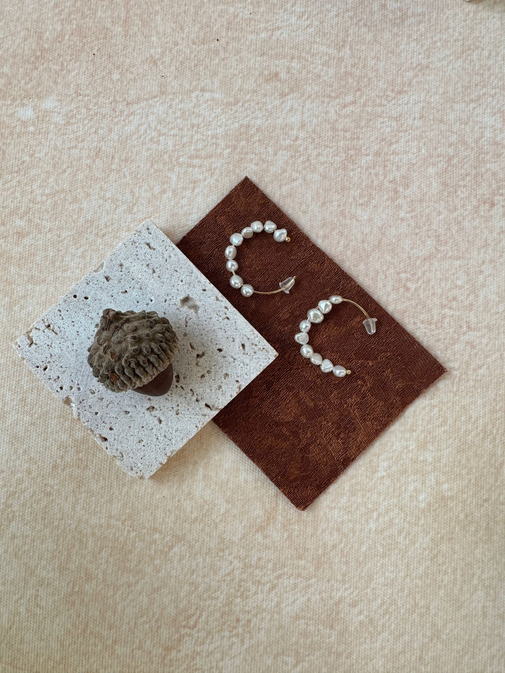 „Double C“ Perlen-Ohrringe