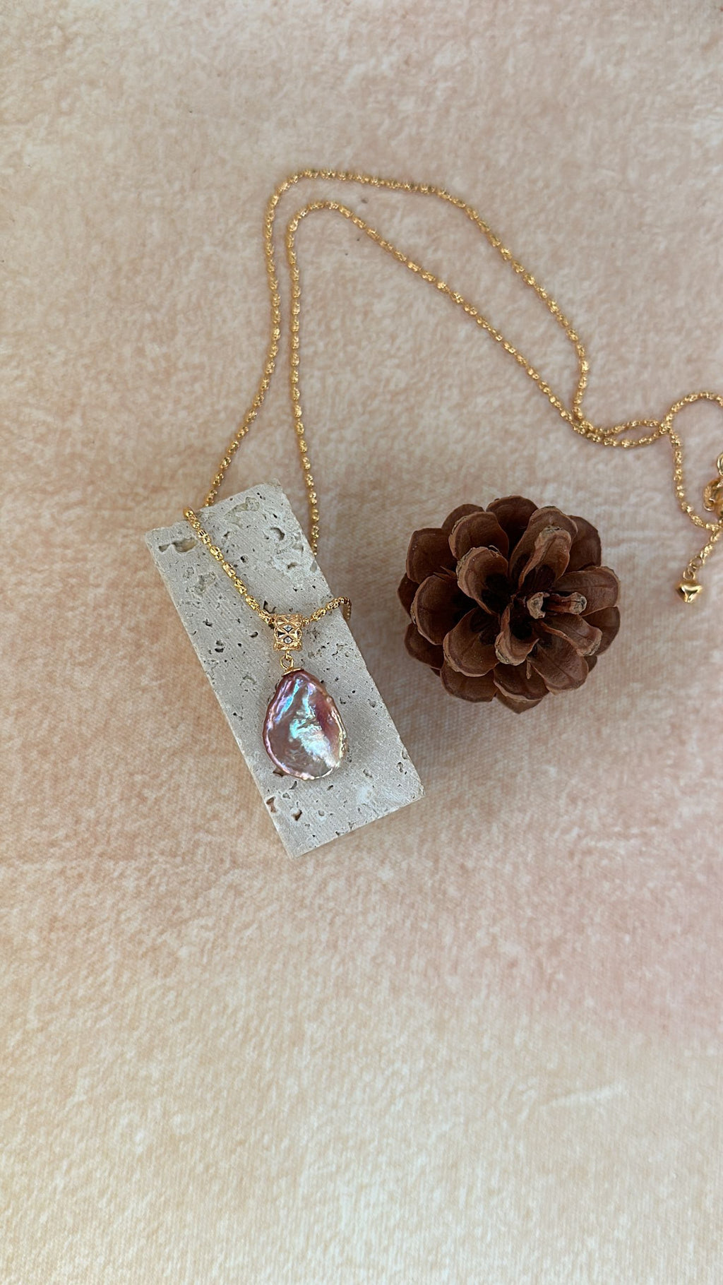 „Lilac Skirt“ Perlenkette