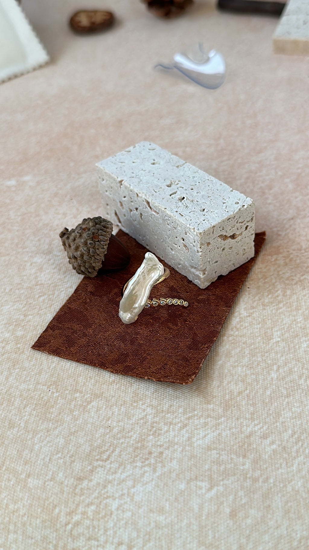 „Linear Glow“ langer Ring