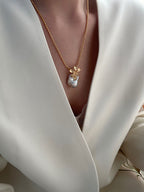 Goldblüten-Halskette