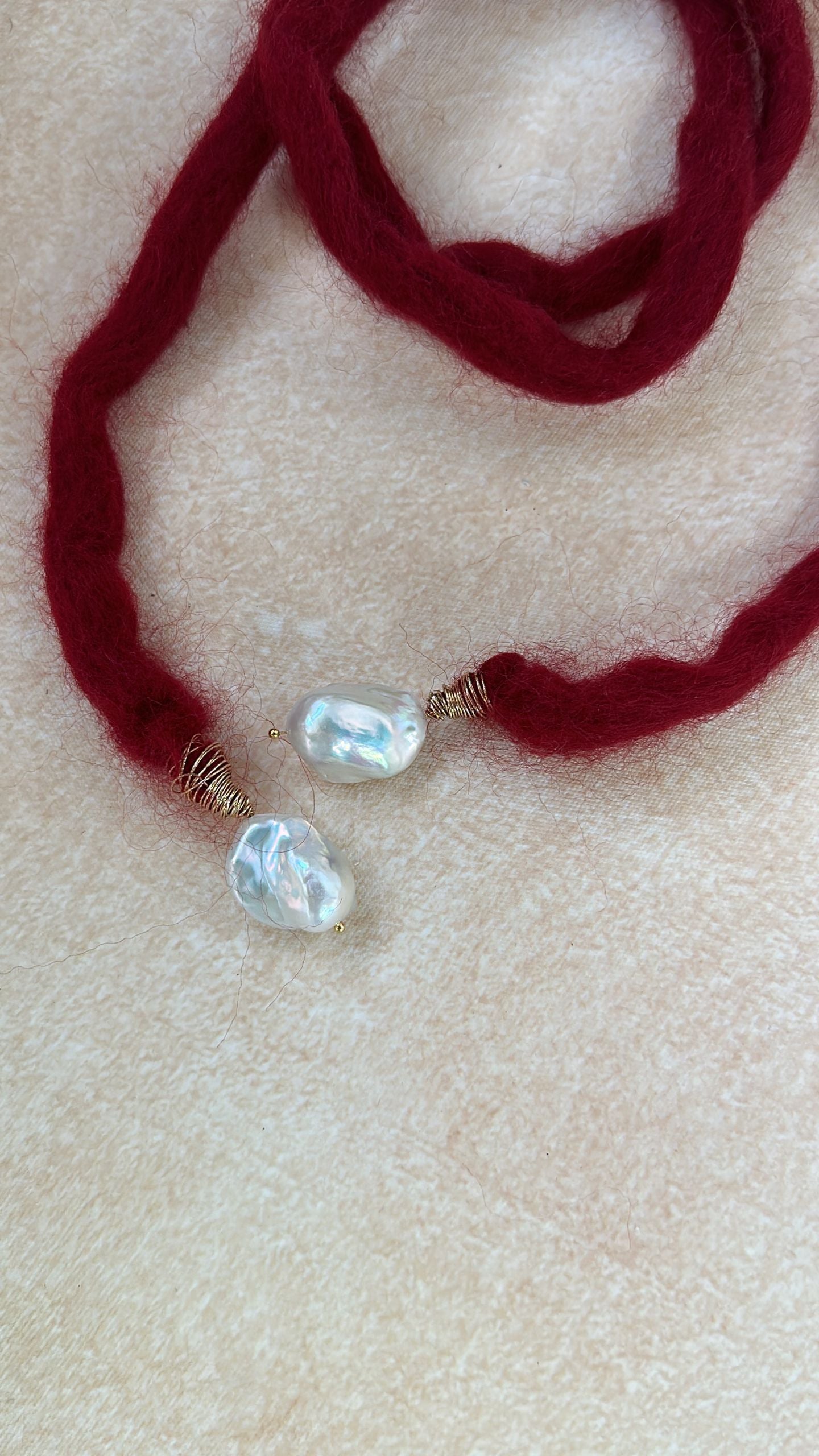 „Ancora Red Scarf“ Halskette