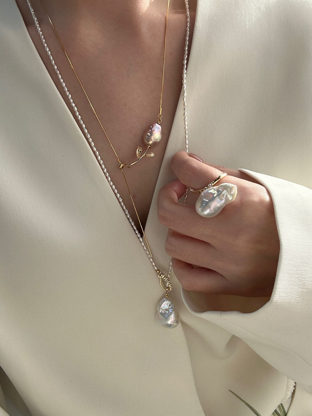 „Y-förmige Diamond Keshi“ lange Halskette