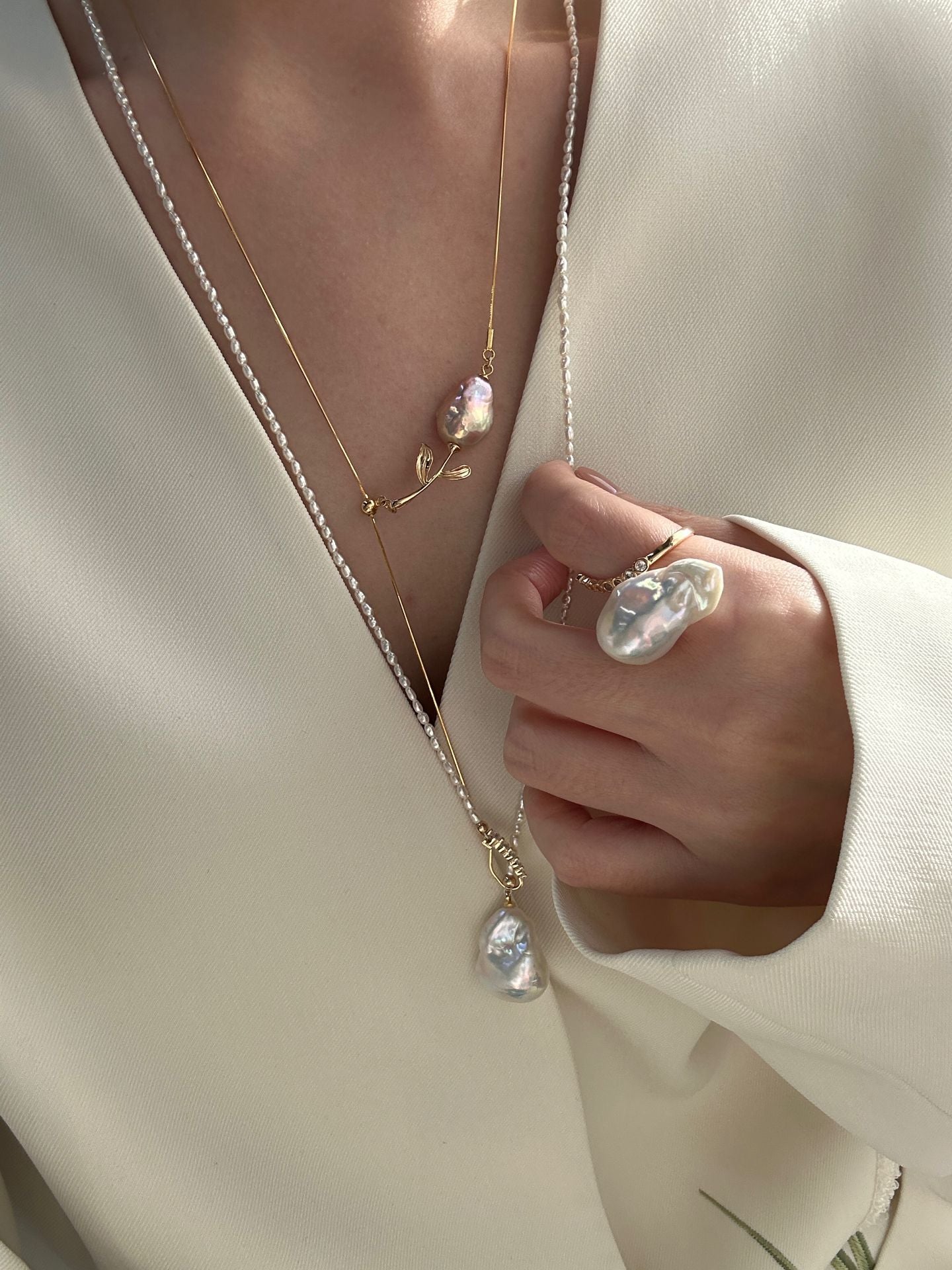 „Y-förmige Diamond Keshi“ lange Halskette