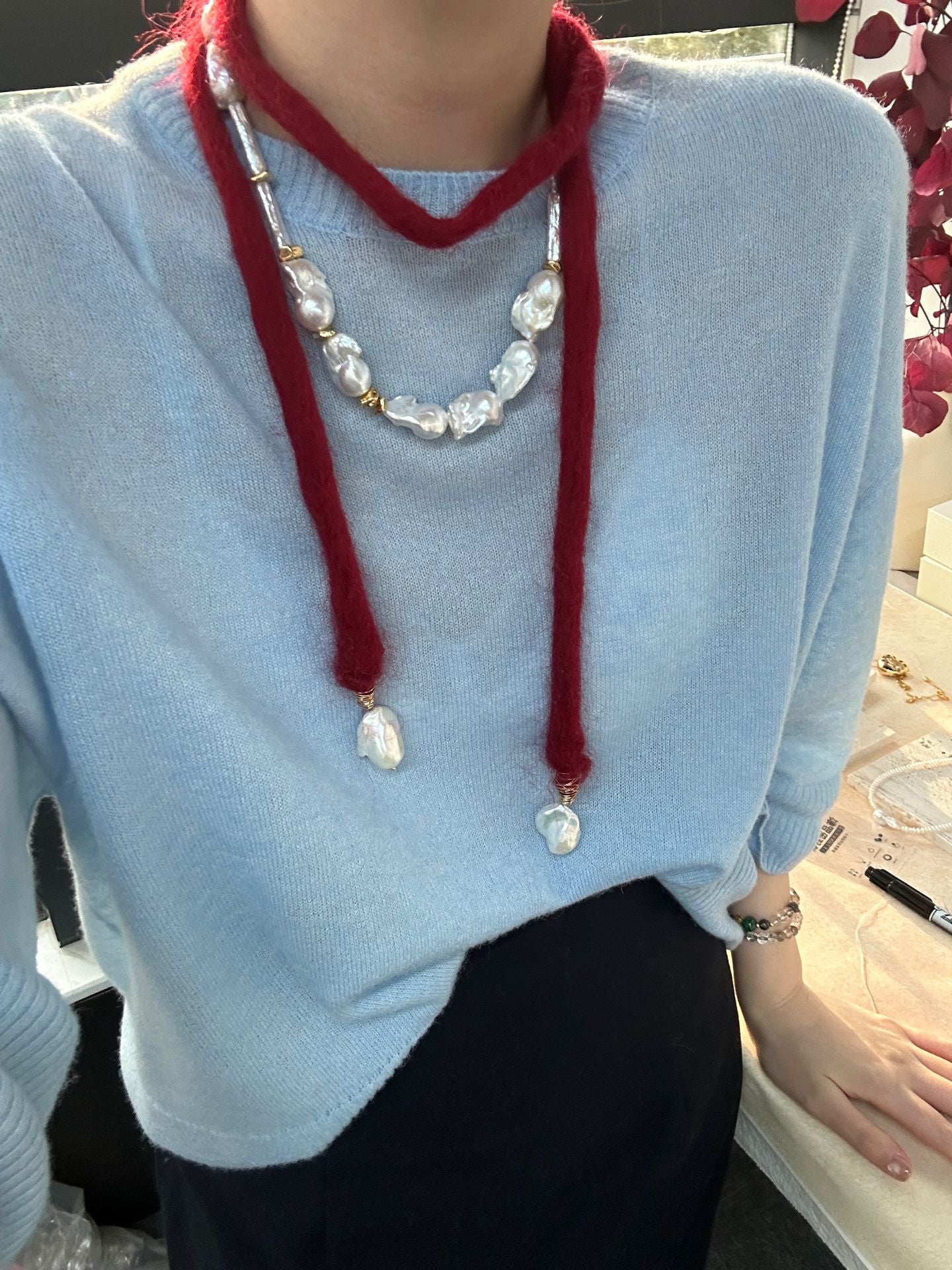 „Ancora Red Scarf“ Halskette