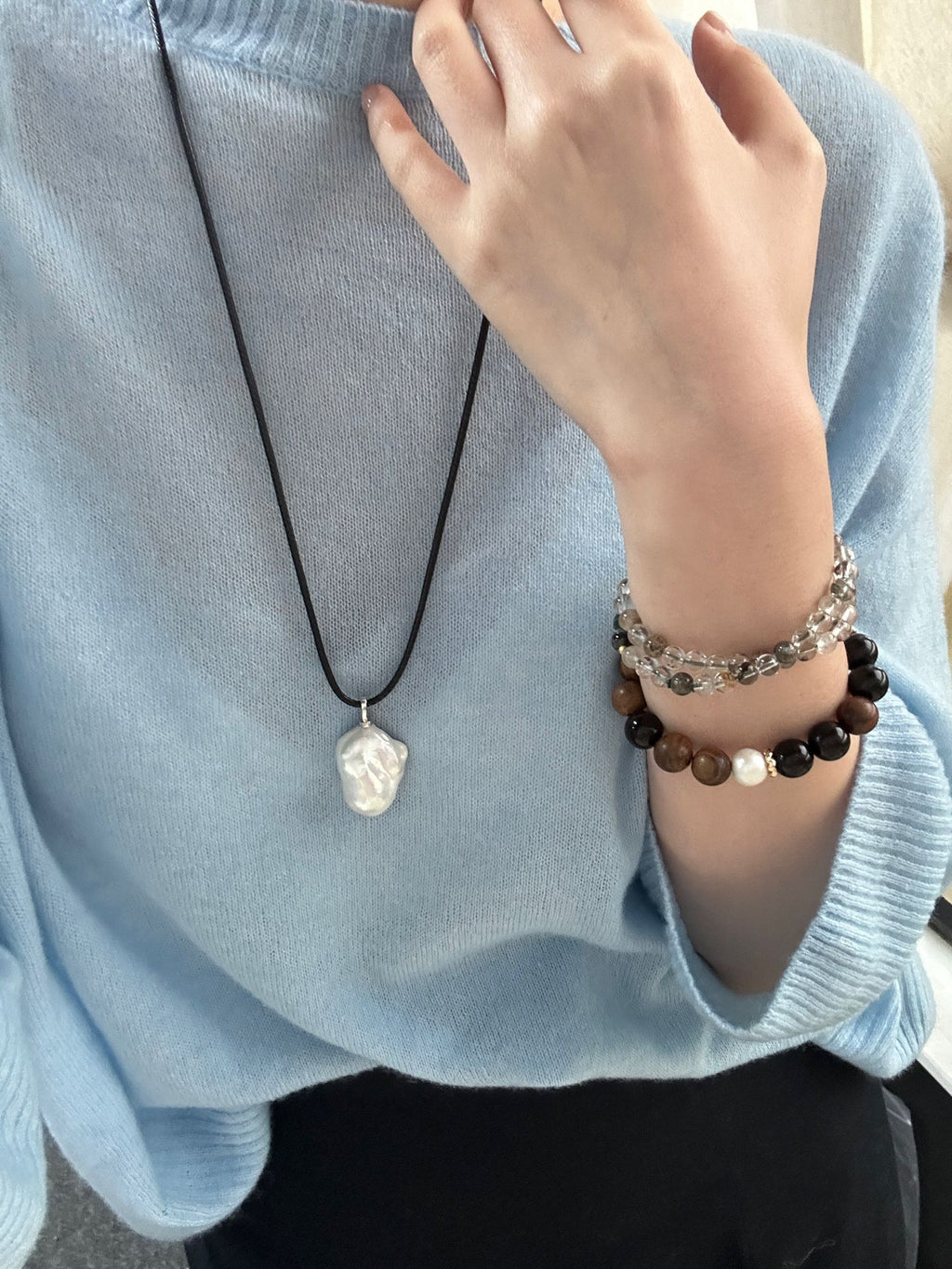 „Leather Baroque Pearl“ Halskette