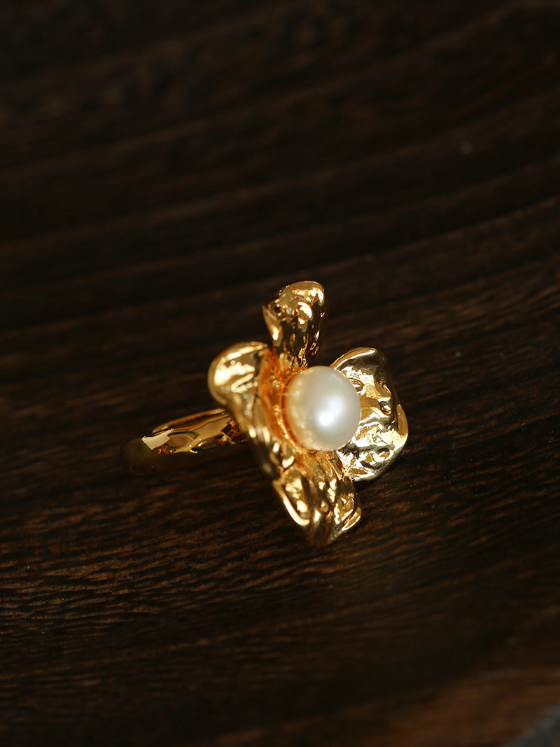 Vintage Pearl Flower Ring