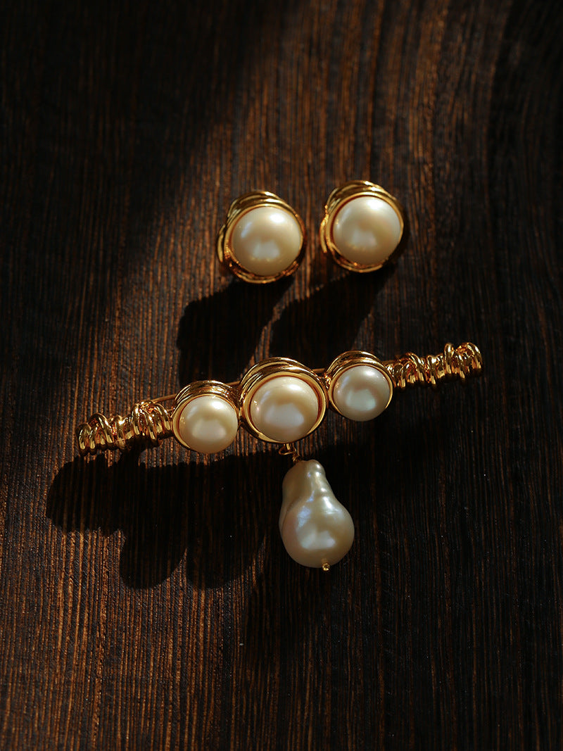 Vintage Bar-Style Natural Brooch