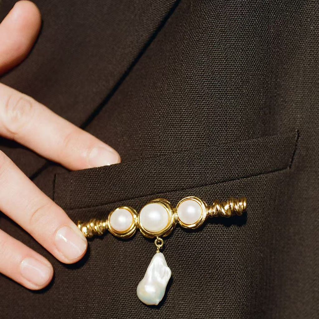 Vintage Bar-Style Natural Brooch