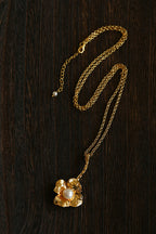 Vintage Pearl Flower Necklace